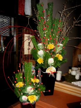 today's works 12.27｜「フローリストムラカミ」　（東京都練馬区の花キューピット加盟店 花屋）のブログ